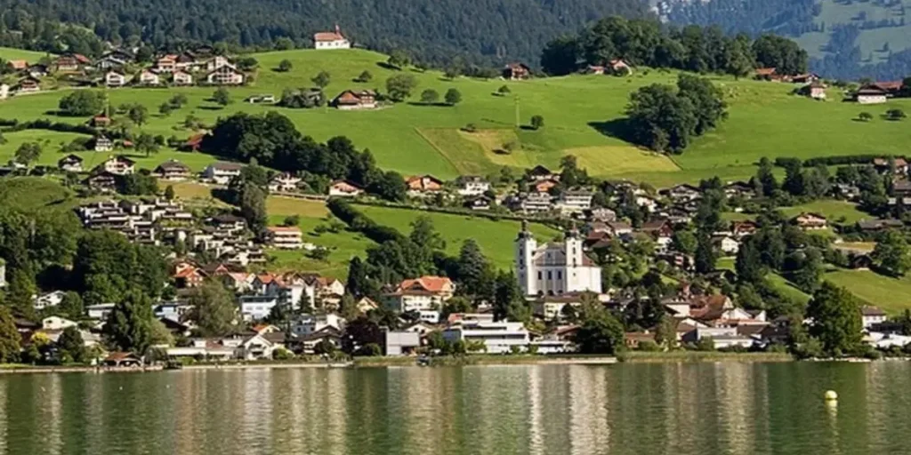 vistas de el lago de Sarnen Suiza